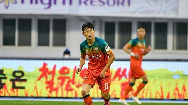 日本前国脚宫本恒靖将任下届足协主席今日日本足协召开临时评议员会，会上正式宣布前日本国脚宫本恒靖正式成为下任日本足协主席。
